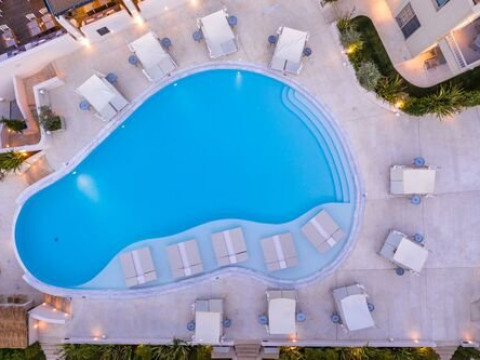 Crystal Waters Sapphire Hotel (F)