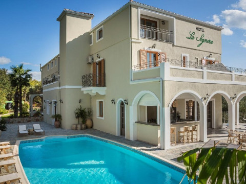 La Signora Boutique Hotel 4*