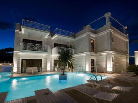 Royal Palace Resort & Spa