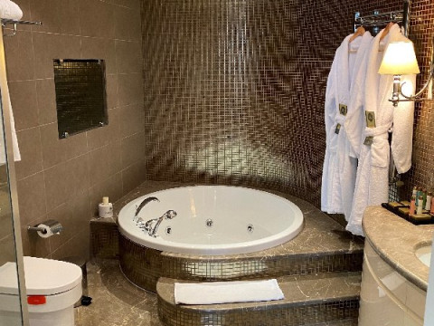 Almira Thermal Spa and Convention Center