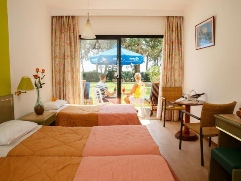 Park Beach Hotel