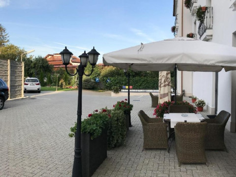 City Hotel