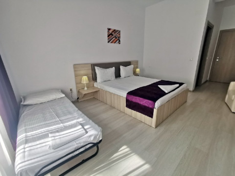 Q Hotel