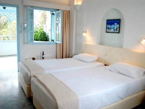 Drossos Hotel (Perissa - Santorini)