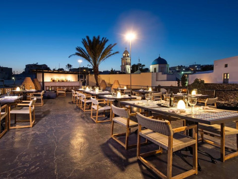 Vedema Resort (Megalochori - Santorini)