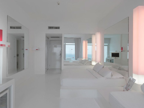 HOTEL SU