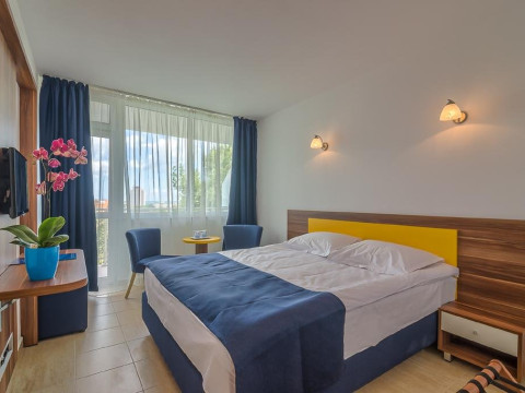 HOTEL NARCIS
