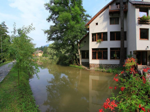 Lacul Linistit