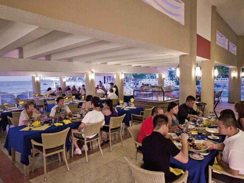 Riu Caribe 