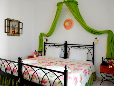 Glaronisia hotel - Polonia (Milos)