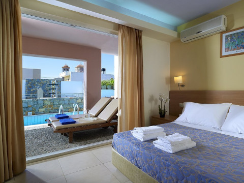 Sissi Bay Hotel