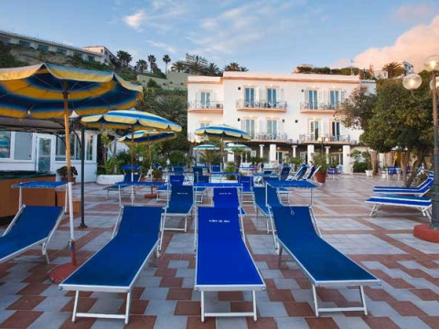 Hotel Riva Del Sole