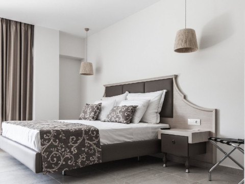 Cronwell Resort Sermilia