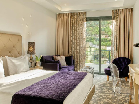 Dioni Boutique Hotel 