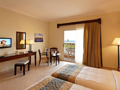 THREE CORNERS SUNNY BEACH RESORT