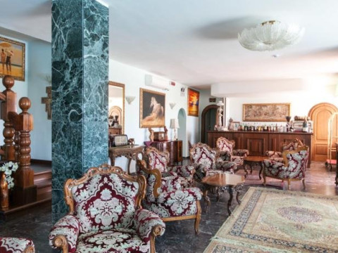 HOTEL NEGRESCO 