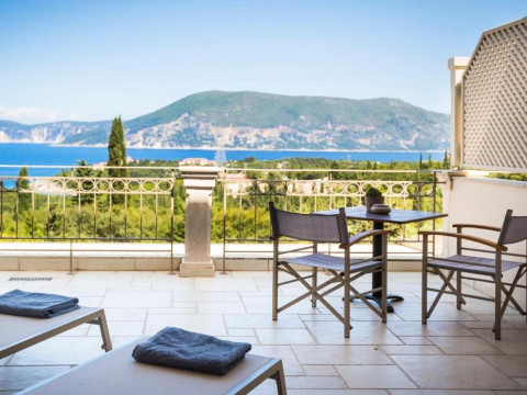 Almyra Hotel 
