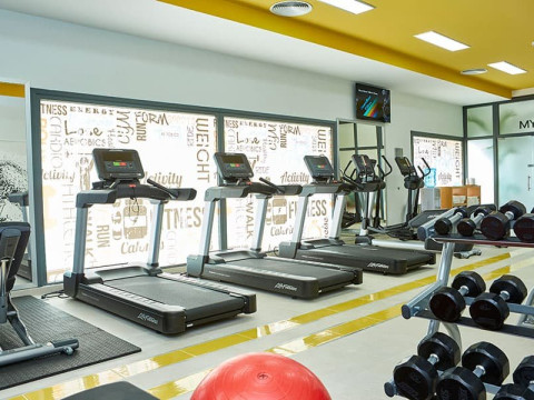 GOLDEN TULIP MEDIA HOTEL DUBAI