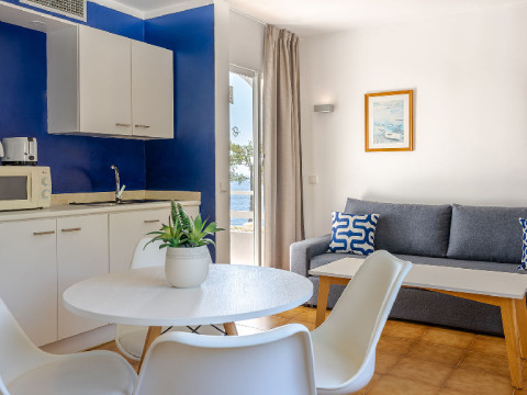 Globales Apartamentos Cala Vinas