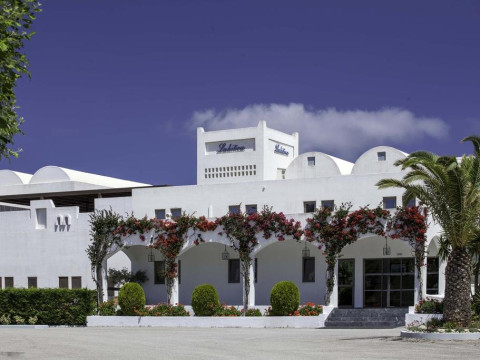 LAKITIRA SUITES
