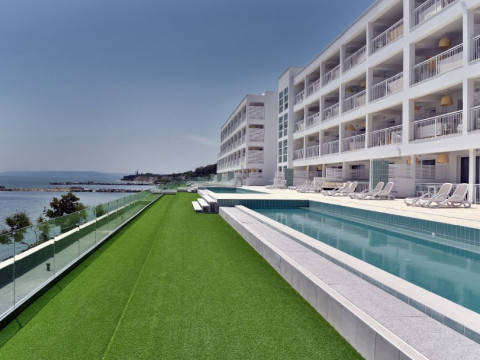 WHITE LAGOON  RESORT