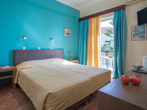 Tolon Beach Hotel (Tolo) 