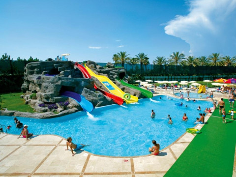 MELAS HOLIDAY VILLAGE