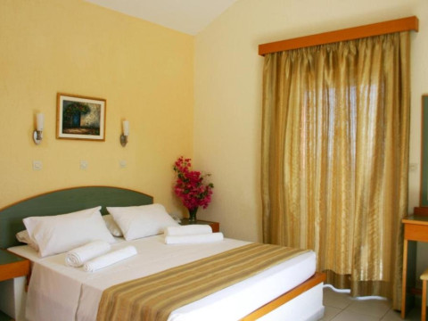 Porto Skala Hotel (de lucrat)