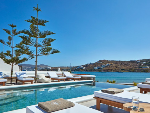 Mykonos Waves Beach House and Suites (K)