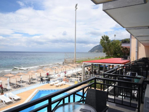 Pebble Beach Hotel