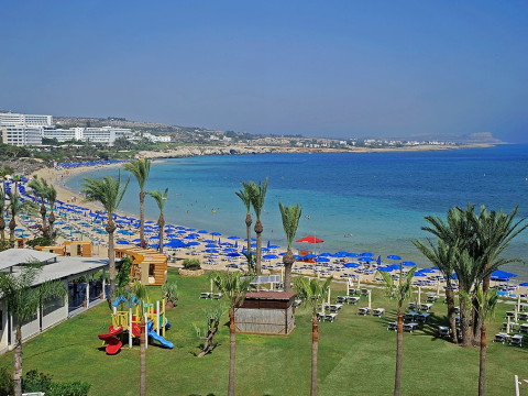 OKEANOS BEACH BOUTIQUE HOTEL