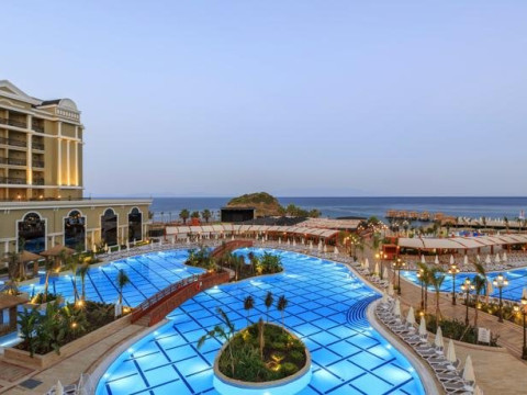 SUNIS EFES ROYAL PALACE RESORT