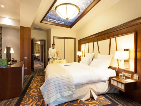 Hotel Metropolis..