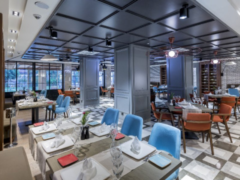 BELLIS DELUXE HOTEL