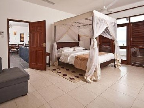 Lantana Galu Beach