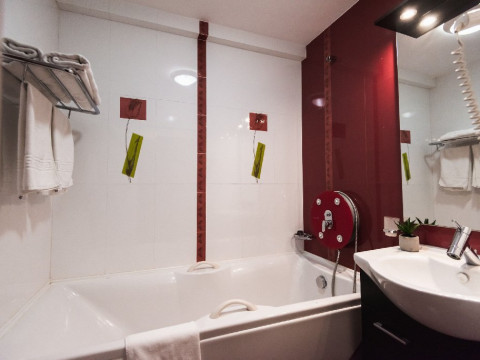 Terra Clinique Hotel