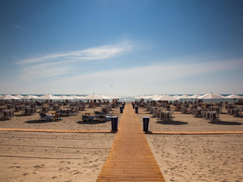 Premium Beach (Golem-Durres)