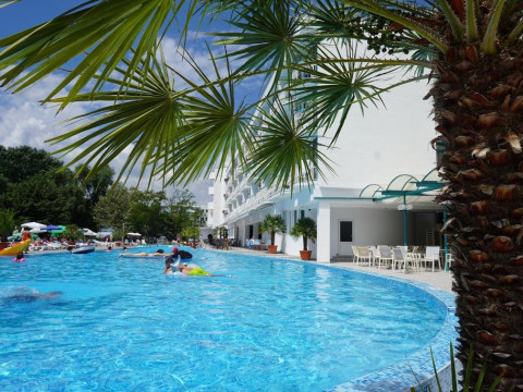 Zefir Hotel