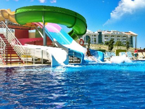 RAMADA RESORT BY WYNDHAM SIDE