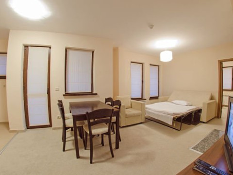 GREEN LIFE APART HOTEL