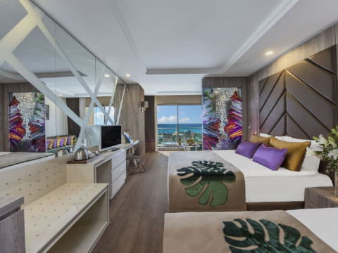 DELPHIN BE GRAND RESORT
