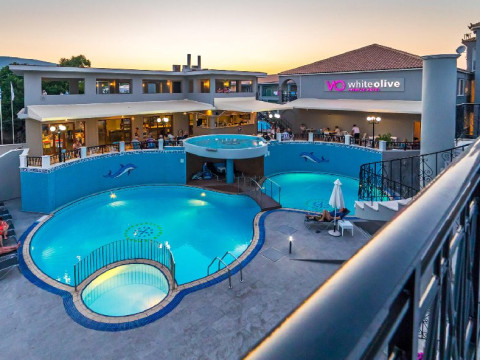 White Olive Premium Hotel (Laganas)