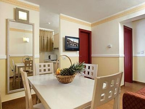 Tourist settlement SOLARIS VILLAS KORNATI (Sibenik)