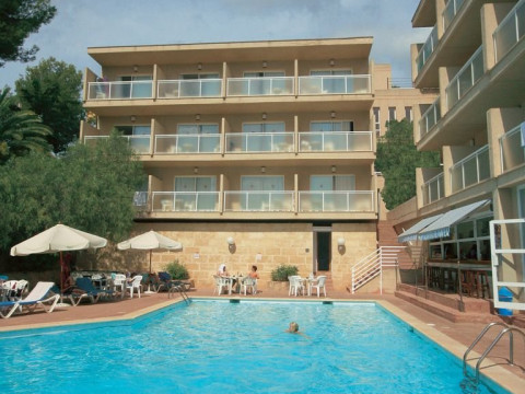 Hotel Tora
