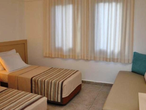 IZER BEACH CLUB HOTEL (Torba)
