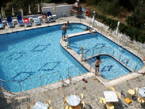 Sirines Hotel (Potos)