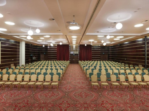 Hotel International