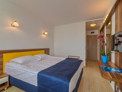 HOTEL NARCIS