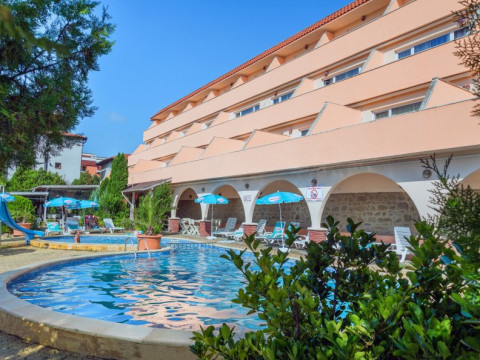 LOZENETS RESORT 