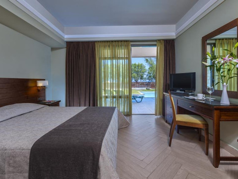 Porto Platanias Beach Resort (K)